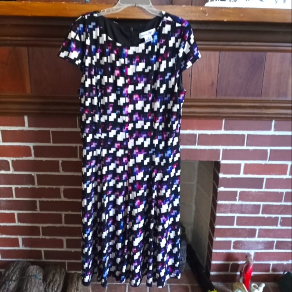 Laura Jeffries dress